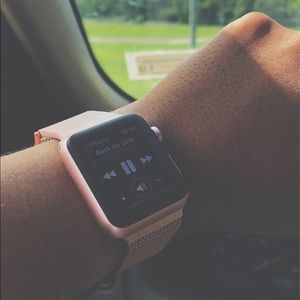 Rose Gold Apple Watch Series 1